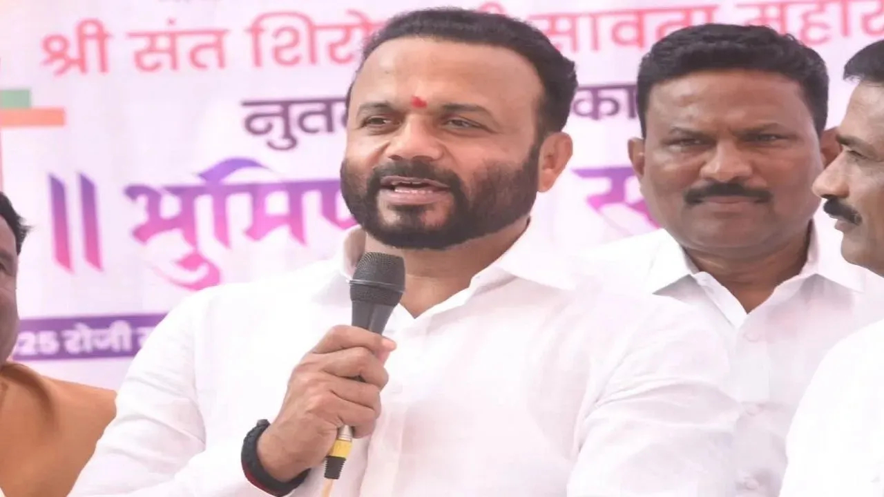 Maharashtra Politics: “शेतमजुराच्या मुलाला ZP अध्यक्ष…”; सोलापूरमध्ये जयकुमार गोरेंचे मोठे विधान