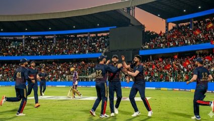 RCB चे नाव बदलणार? अनन्या बिर्लांच्या ‘त्या’ उत्तराने सोशल मीडियावर IPL 2026 आधी खळबळ!
