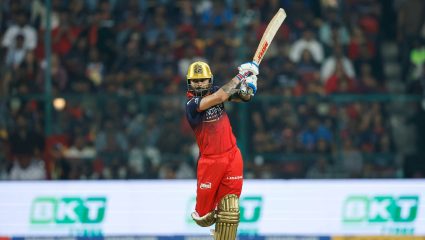 SRH चा ‘सन’ मावळला! IPL मध्ये RCB ने दाखवला ‘विराट’ क्लास; 6 विकेट्सनी चारली धूळ