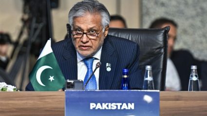 स्वतः तालिबानकडून धोबीपछाड…; तरीही पाकिस्तानला हवंय America-Iran मध्ये मध्यस्थीचं ‘टेंडर’