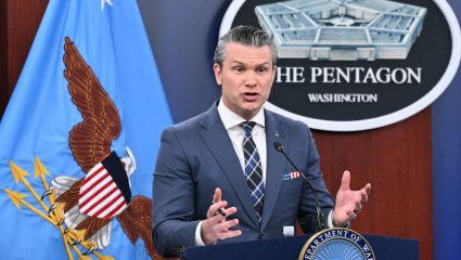 Pete Hegseth: युद्ध की ‘धर्मयुद्ध’! ‘हे युद्ध येशू ख्रिस्तासाठी…’, US संरक्षण सचिवांच्या विधानावर पेंटागॉनने दिले स्पष्टीकरण
