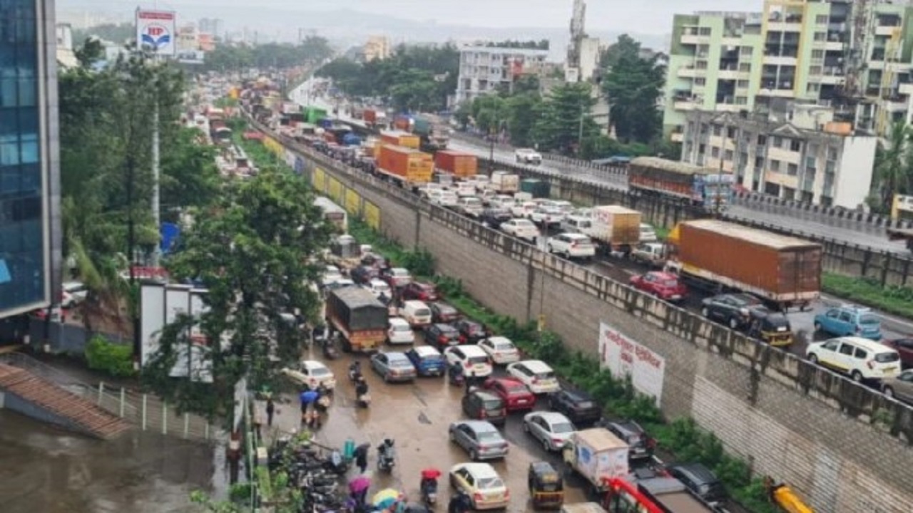मुंबई-बंगळूर महामार्गावरील कोंडी फुटणार; देहूरोड ते सुतारवाडीदरम्यान 15 किमीचा ‘सिक्स लेन’ एलिव्हेटेड कॉरिडॉर