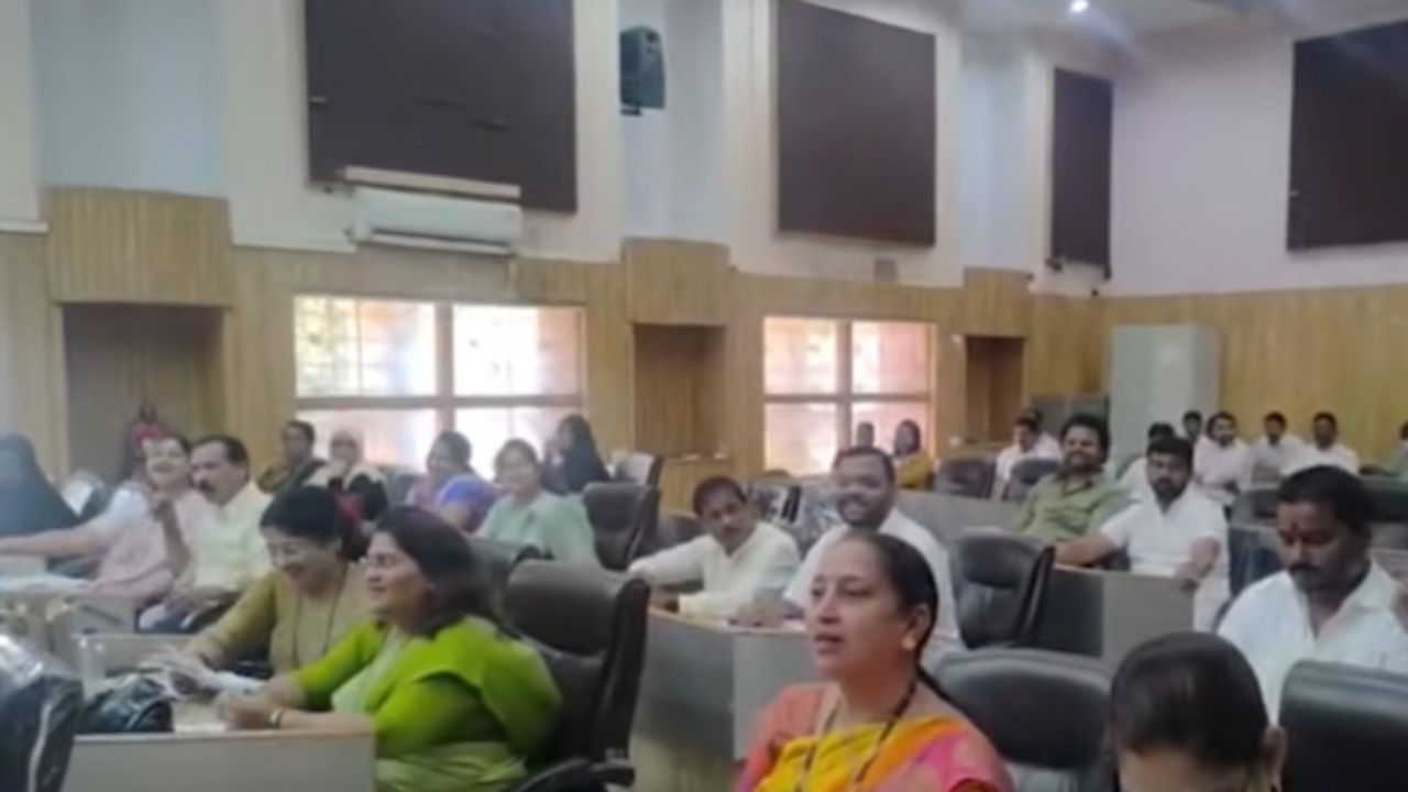 Ratnagiri :  रत्नागिरी नगरपरिषदेच्या सभेत घरपट्टीचा गोंधळ