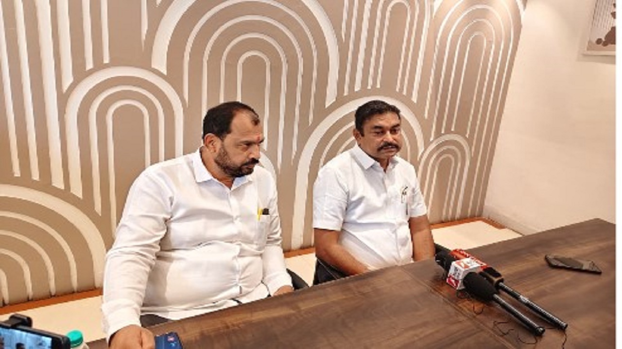 महाबळेश्वरच्या घाटात आमच्या एन्काउंटरचा पोलिसांचा होता डाव; जिल्हा परिषद सदस्यांचा आरोप