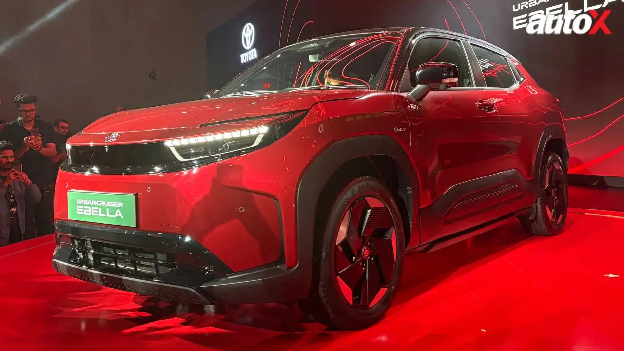 Toyota ची पहिली E-SUV बाजारात! एका चार्जवर 543km ची रेंज, पाहा दमदार फीचर्स