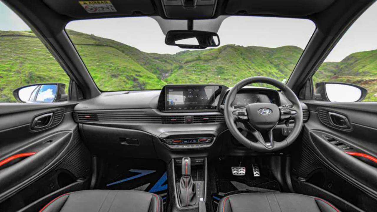 Hyundai चा धमाका! लवकरच येतेय Venue पेक्षाही धाकड कॉम्पॅक्ट SUV; सनरूफ आणि ADAS फिचर्स आणि बरंच काही…