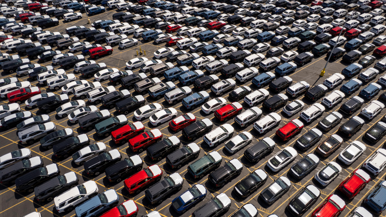 18 लाखात Range Rover तर Creta ची किंमत 6 लाख, ‘इथं’ मिळताहेत होलसेलमध्ये उत्तम दर्जाच्या कार