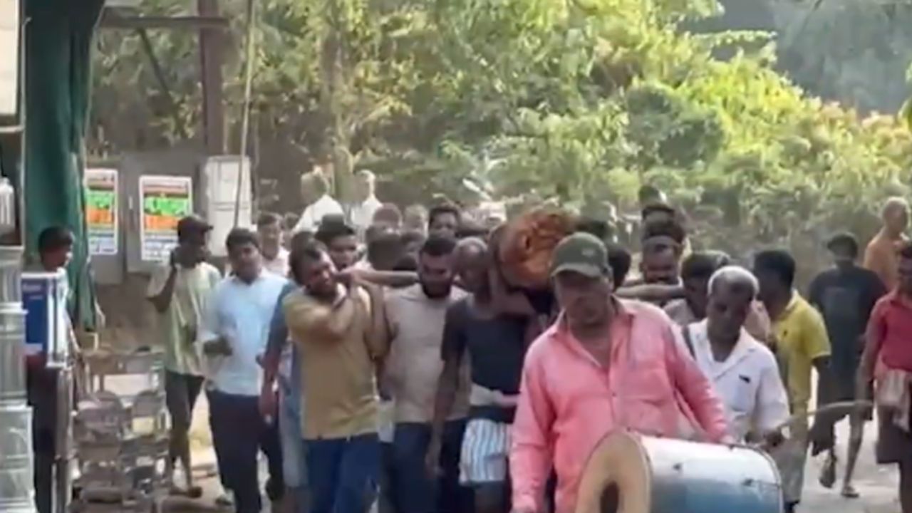 Sindhudurg : सिंधुदुर्गात होळी उत्सवाला उत्साहात प्रारंभ, जिल्ह्यात ११३६ ठिकाणी होळी पूजन संपन्न