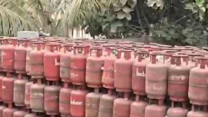 Solpaur News : युद्धजन्य परिस्थितीचा परिणाम; एलपीजी पुरवठ्यावर ताण, प्रशासन सतर्क