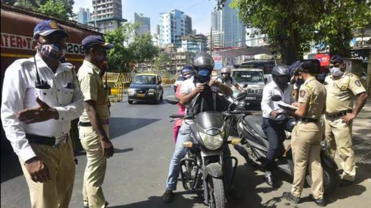 वाहतूक नियमभंग विरोधात पोलिसांची धडक कारवाई; २७५ प्रकरणात ३ लाख ९ हजारांचा दंड