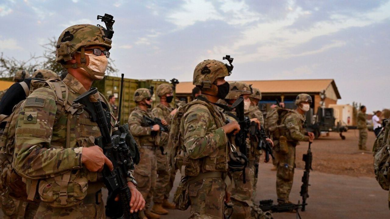 World War 3: इराणच्या भीतीने अमेरिकन सैनिकांनी सोडले तळ; हॉटेल्समध्ये लपले, ‘प्रिसिजन स्ट्राईक’ ने USचा 10 अब्ज डॉलर्सचा चुराडा