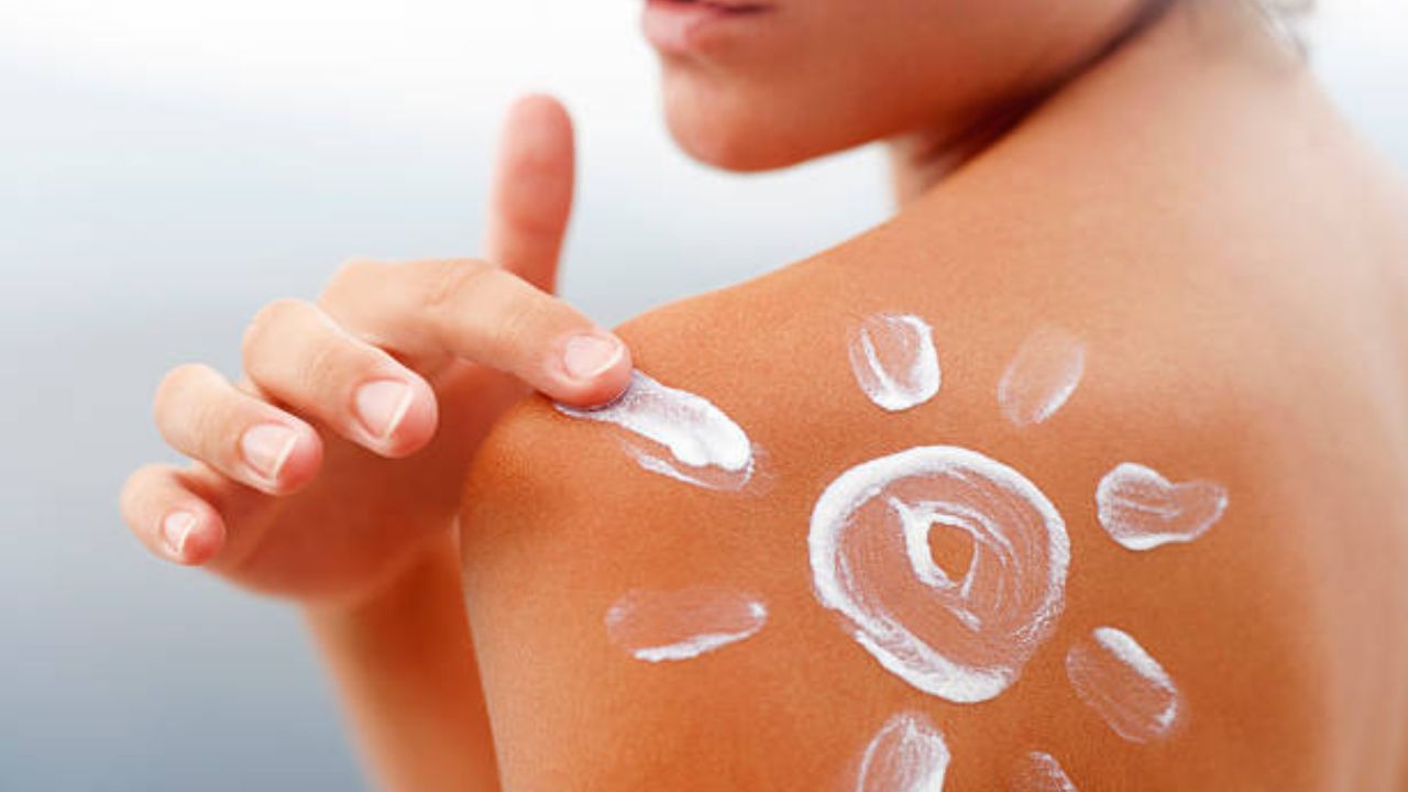 उन्हामुळे हातापायांवर टॅनिंग वाढले आहे? मग ‘हे’ घरगुती उपाय नक्की करून पहा, आठवडाभरात त्वचेवर येईल चमकदार ग्लो