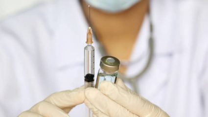 गर्भनिरोधक इंजेक्शनच्या अतिवापरामुळे महिलेला गमवावी लागली दृष्टी! जाणून घ्या इंजेक्शनमुळे होणारे नुकसान