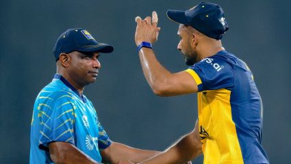 SL vs PAK : पाकिस्तानकडून पराभवानंतर श्रीलंकेच्या क्रिकेटमध्ये गोंधळ, कर्णधारावर व्यक्त केला राग! सनथ जयसूर्या राजीनामा देणार?