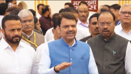 Ashok Kharat Case: “महिलांच्या शोषणापेक्षा…”, रुपाली चाकणकरांच्या राजीनाम्यावर मुख्यमंत्री देवेंद्र फडणवीसांचे मोठे विधान