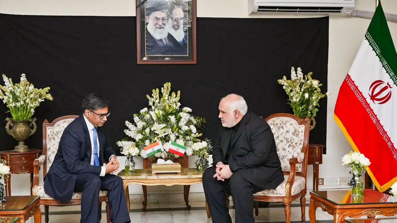 Iran Israel War: खामेनेई यांच्या निधनाबद्दल भारताने व्यक्त केला शोक, परराष्ट्र सचिवांनी घेतली इराणी राजदूतांची भेट