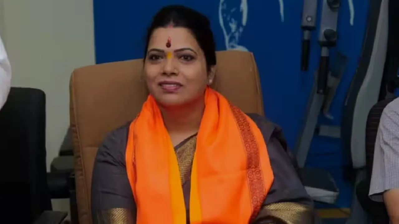 Ritu Tawade News: मुंबईच्या समस्या कशा सोडवणार? नवभारतला दिलेल्या मुलाखतीत महापौर रितु तावडेंनी सांगितला नवा फॉर्म्युला