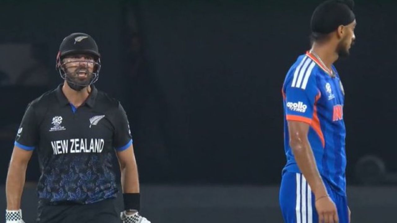 T20 World Cup Final: अर्शदीप सिंहला आक्रमकता नडली! डॅरिल मिचेलला चेंडू मारल्याप्रकरणी ICC चा मोठा दणका; नेमकं काय घडलं?