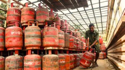 LPG आणि इंधन तुटवड्याची भीती सोडा! ४० देशांकडून पुरवठा सुरू; बुकिंगनंतर अडीच दिवसांत मिळणार सिलेंडर