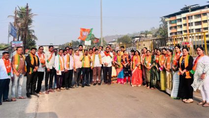 Chiplun News: राहुल गांधींच्या ‘चाय पार्टी’विरोधात भाजप आक्रमक; संसदेच्या अवमानाचा आरोप करत जोरदार निदर्शने