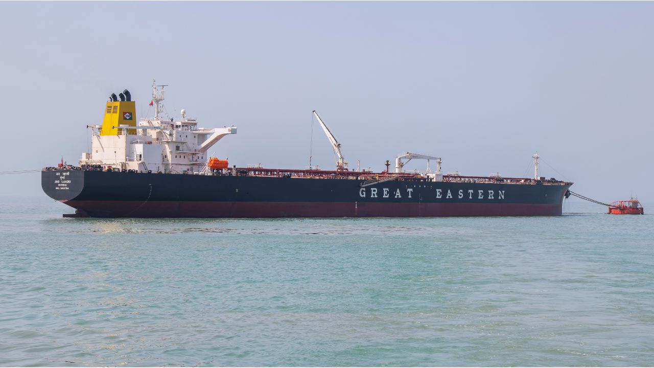 इराण-इस्रायल युद्धाच्या छायेतून ‘जग लाडकी’ सुखरूप मुंद्रा बंदरात; 80,886 टन कच्चे तेल भारतात दाखल