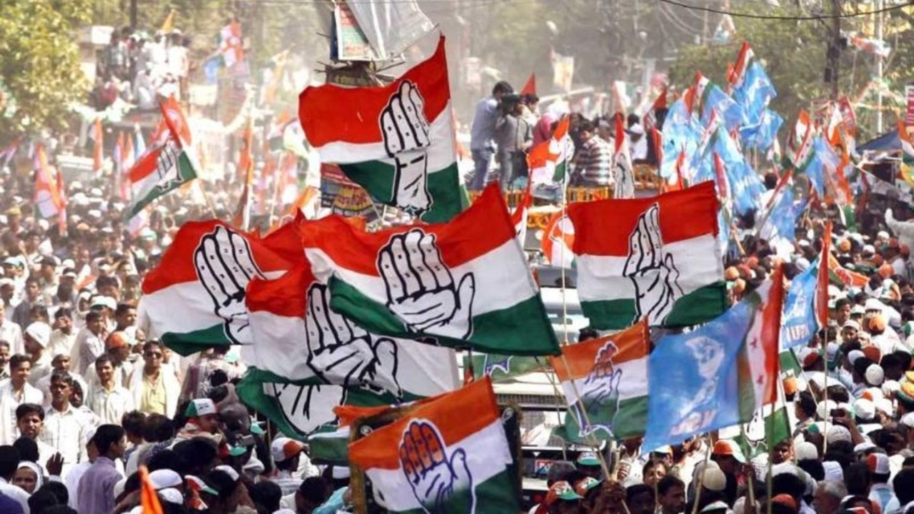 Hingoli Congressचा बालेकिल्ला ढासळला! अंतर्गत गटबाजी आणि नेत्यांच्या ‘एक्झिट’मुळे अस्तित्वासाठी संघर्ष