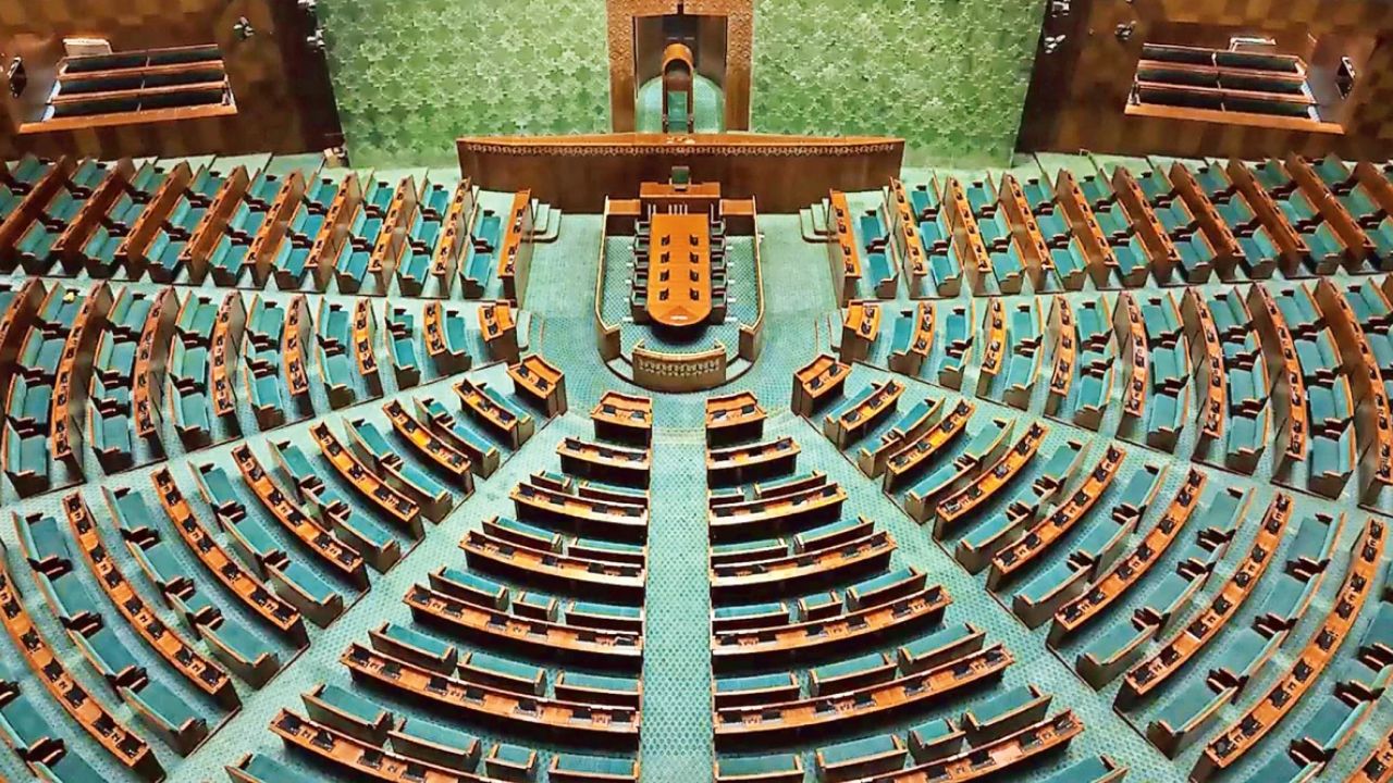 Central Government: लोकसभेच्या रचनेत होणार मोठे बदल; काय आहे सरकारचे ‘मिशन ८१६’?
