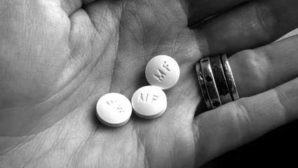 Pimpri-Chinchwad: पिंपरी-चिंचवड हादरले!  २२ वर्षीय तरुणीने गर्भपाताच्या गोळ्या घेतल्या अन्…