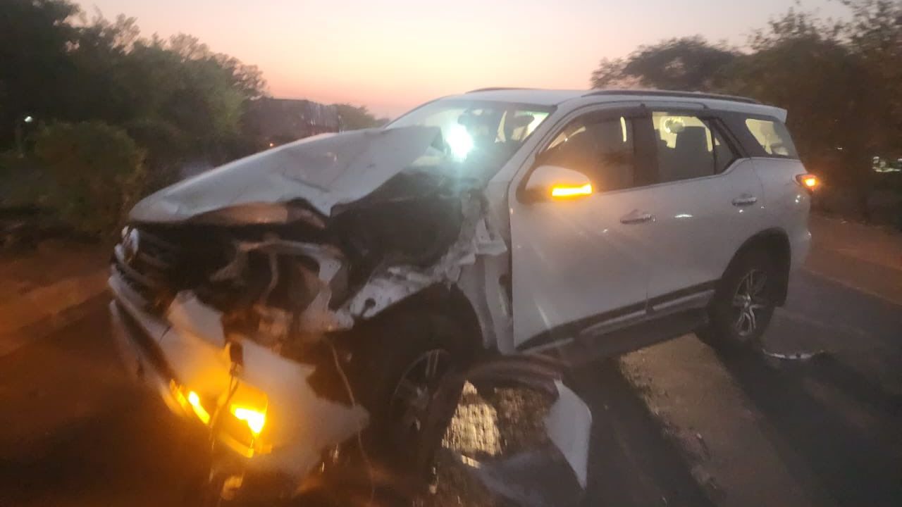MP Prashant Padole Accident: प्रशांत पडोलेंच्या कारला भीषण अपघात! नागपूरजवळ नेमकं काय घडलं?