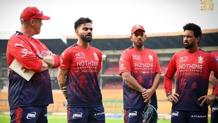 IPL 2026 : RCB च्या घरच्या सामन्यांसाठी तिकीट कसे बुक करावे? किंमती आणि ऑनलाइन प्लॅटफॉर्मबद्दल संपूर्ण माहिती एका क्लिकवर