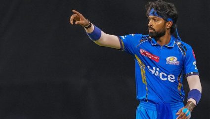 IPL पूर्वी मुंबई इंडियन्समध्ये भूंकप? Hardik Pandy कर्णधारपद सोडणार? माजी मुख्य निवडकर्त्यांचे खळबळजनक विधान