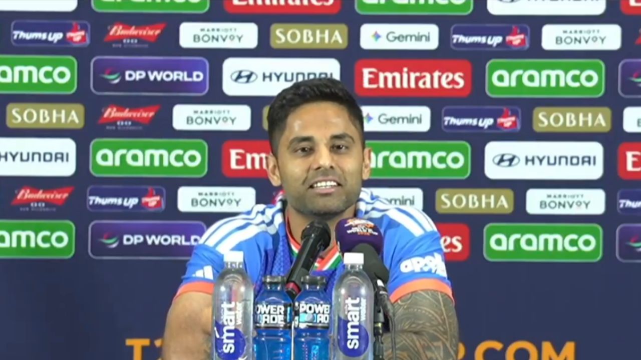 IND vs NZ : ‘सभी एक ही लाइन चिपका रहे’ अंतिम सामन्यापूर्वी शाब्दिक युद्ध सुरू, सूर्यकुमार यादवने सँटनरवर केली  टीका