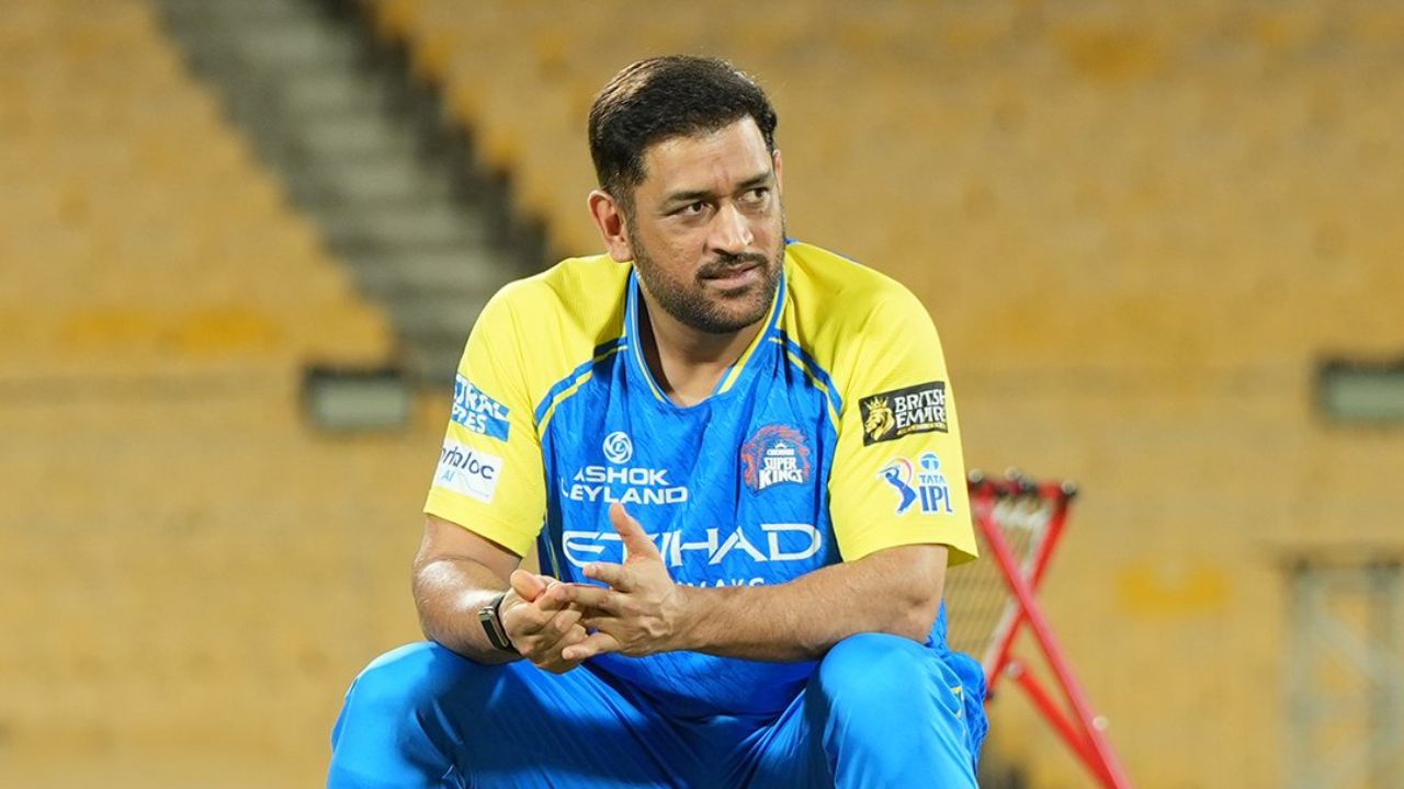 IPL 2026 : आयपीएल सुरू होण्यापूर्वीच चेन्नईला मोठा धक्का, MS Dhoni जखमी! सुरूवातीच्या सामन्यामध्ये खेळणार नाही…