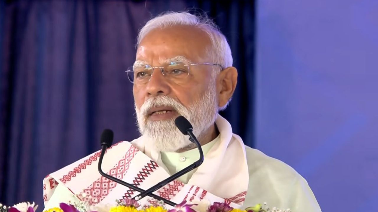 “हा राष्ट्रपतींचा नव्हे, तर संविधानाचा अपमान…”, प्रोटोकॉल उल्लंघनावरून पंतप्रधान मोदींचा ममता सरकारवर घणाघात