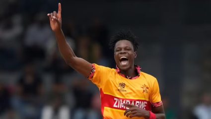 पाकिस्तानला लागली मिर्ची! PSL सोडून IPL मध्ये सामील झालेल्या वेगवान गोलंदाजावर पीसीबी करणार कठोर कारवाई?