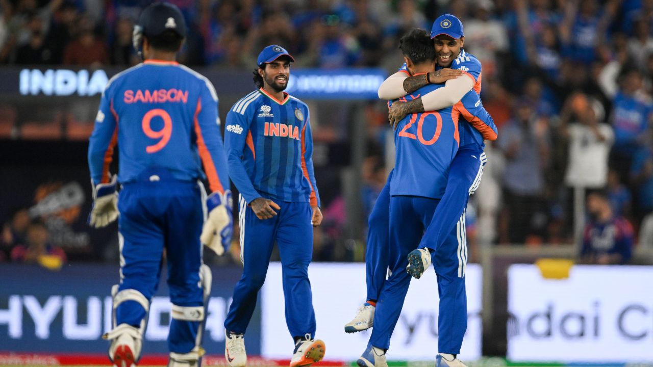 India Wins T20 World Cup 2026: टीम इंडियाने सलग दुसऱ्यांदा कोरले टी-२० विश्वचषकावर नाव! न्यूझीलंडचा ९६ धावांनी उडवला धुव्वा
