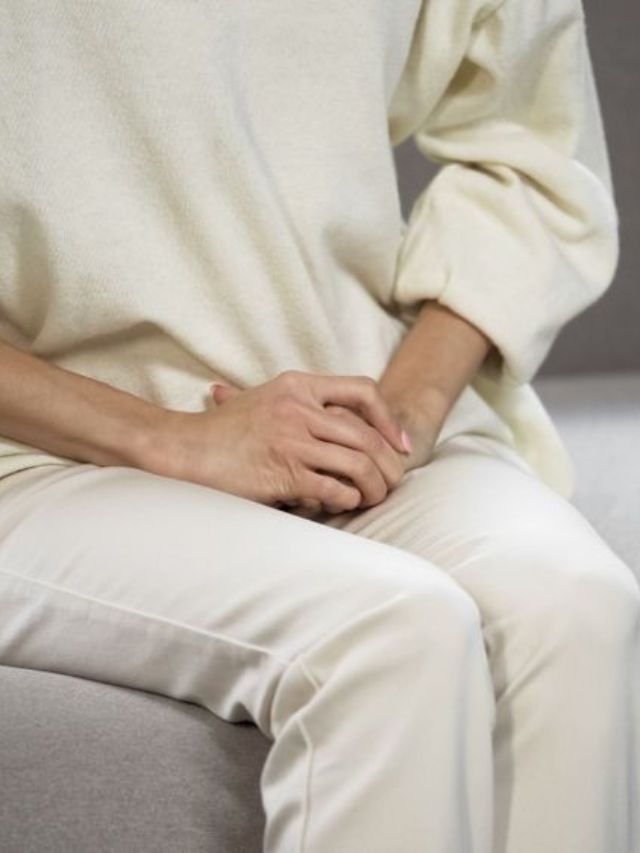 महिलांच्या व्हाईट डिस्चार्ज समस्येवर या फळाच्या सालीचा करा उपाय