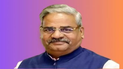 नव्या राजकीय समीकरणांची चर्चा, शिरूर लोकसभा मतदारसंघात आढळराव पाटील पुन्हा सक्रिय; वळसे पाटीलांशी वाढता समन्वय