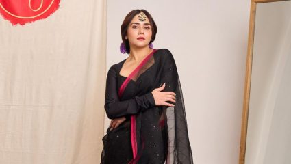 अमृता खानविलकरचा नवा प्रवास; महिला दिनानिमित्त ‘अमूल्य’ साडी ब्रँडची सुरुवात, चाहत्यांना दिले सरप्राईज