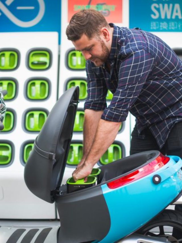 भरपूर स्टोरेज असलेल्या 5 बेस्ट स्कूटर्स