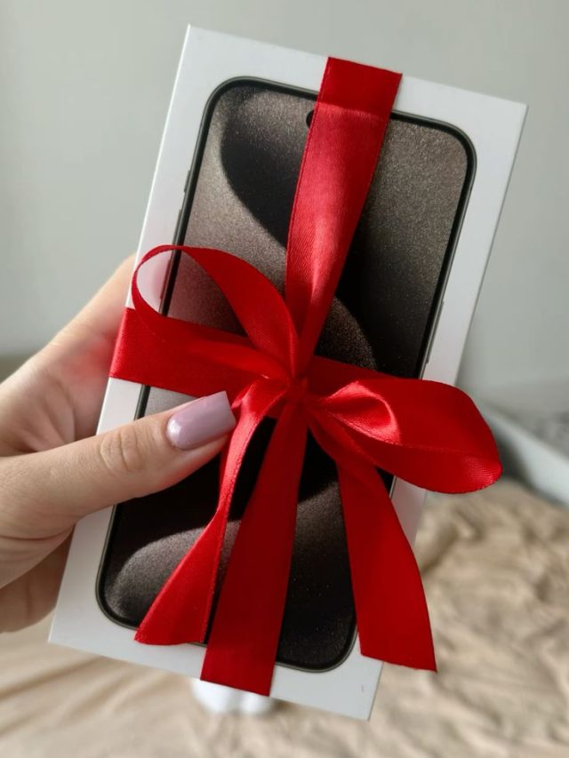 गुढीपाडव्याला 'हे' बजेट फोन देऊ शकता भेट