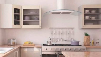 Dustbin Direction as Per Vastu : चुकूनही घरात या ठिकाणी कचऱ्याचा डबा ठेवू नका, लक्ष्मी होईल नाराज…!