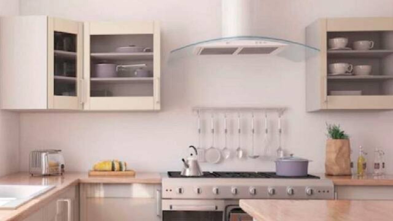 Dustbin Direction as Per Vastu : चुकूनही घरात या ठिकाणी कचऱ्याचा डबा ठेवू नका, लक्ष्मी होईल नाराज…!