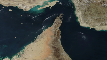Explainer: Hormuz च्या मार्गावरून निघणं जहाजांसाठी का आहे कठीण? Iran लष्कराची नेमकी भूमिका काय