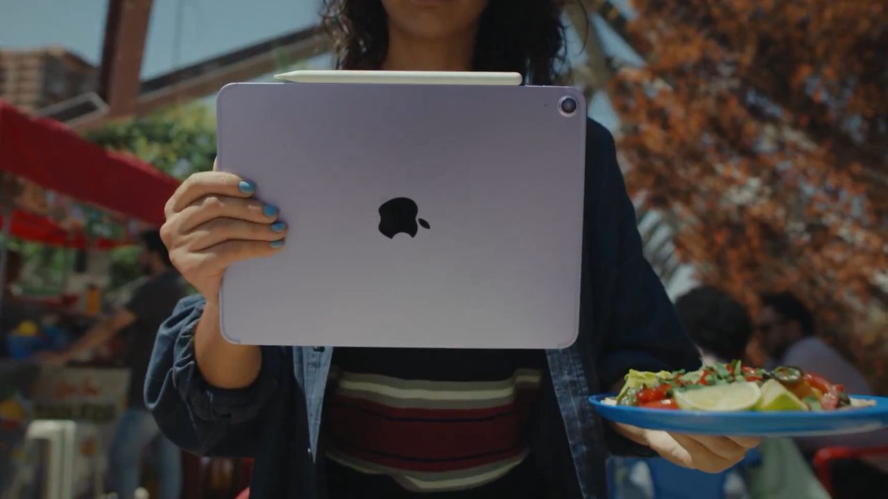 Apple Event 2026: लेटेस्ट M4 चिपसेटसह iPad Air (2026) लाँच, जाणून घ्या स्पेसिफिकेशन्स आणि किंमत