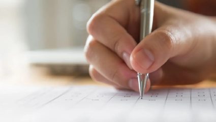 1 लाख रुपयांपेक्षा जास्त पगार मिळणार, सरकारी नोकरीची मोठी संधी! जाणून घ्या कुठे आणि कसा कराल अर्ज