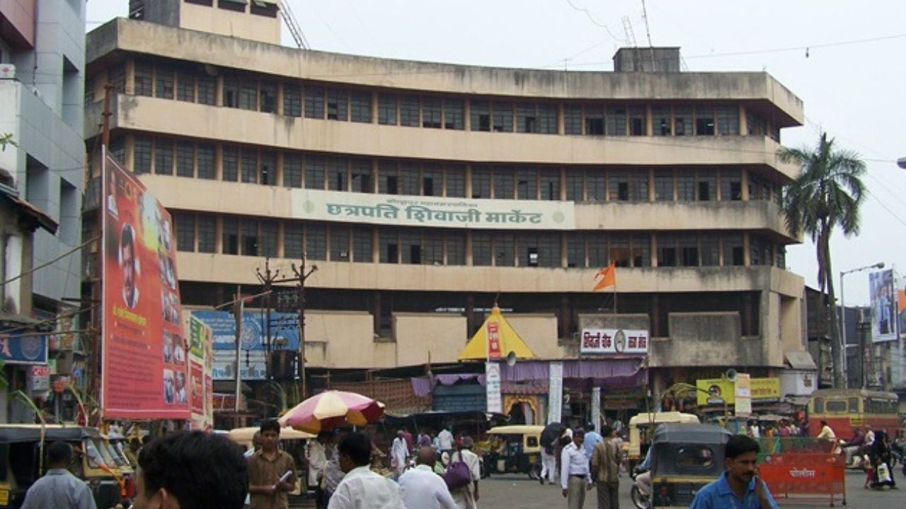 Iran Israel War : ‘कोल्हापुरी’ उद्योगांना युद्धाचा फटका; कच्च्या मालाच्या किमतींमुळे मंदीचे गंभीर परिणाम