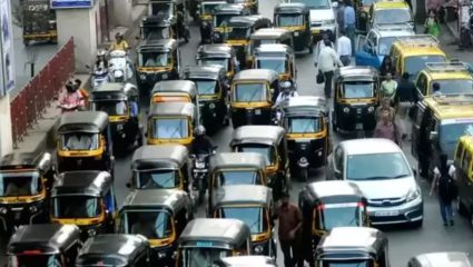 Kolhapur News : इराण-इस्त्रायल युद्धाचा फटका; कोल्हापुरात गॅस दरवाढीमुळे रिक्षाचालकांना संताप