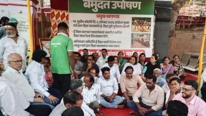 Matheran News : हातरिक्षा चालक यांना ई रिक्षा देण्यात याव्यात अन्यथा….; माथेरानमध्ये श्रमिक रिक्षा संघटनेचं उपोषण