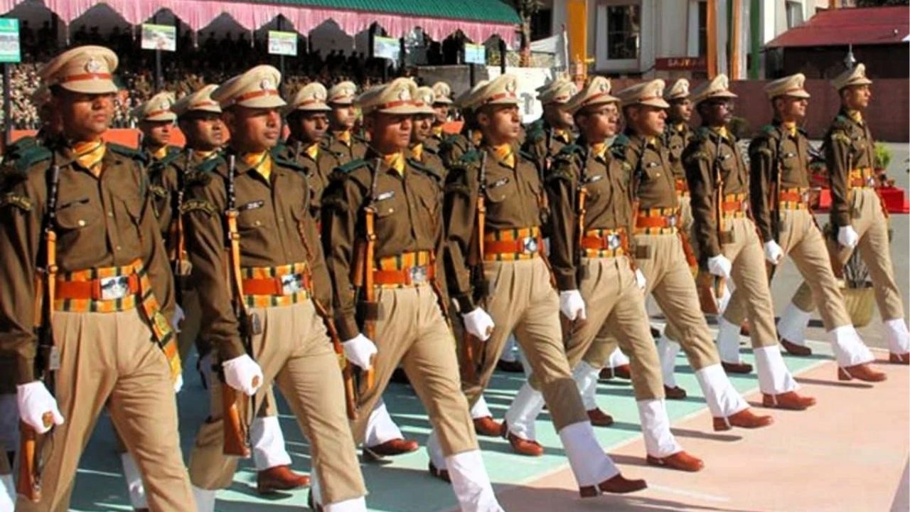 CAPF असिस्टंट कमांडंट परीक्षा 2026 ची अधिसूचना जाहीर! ‘या’ तारखेपर्यंत करा अर्ज; पदवीधर असणे आवश्यक